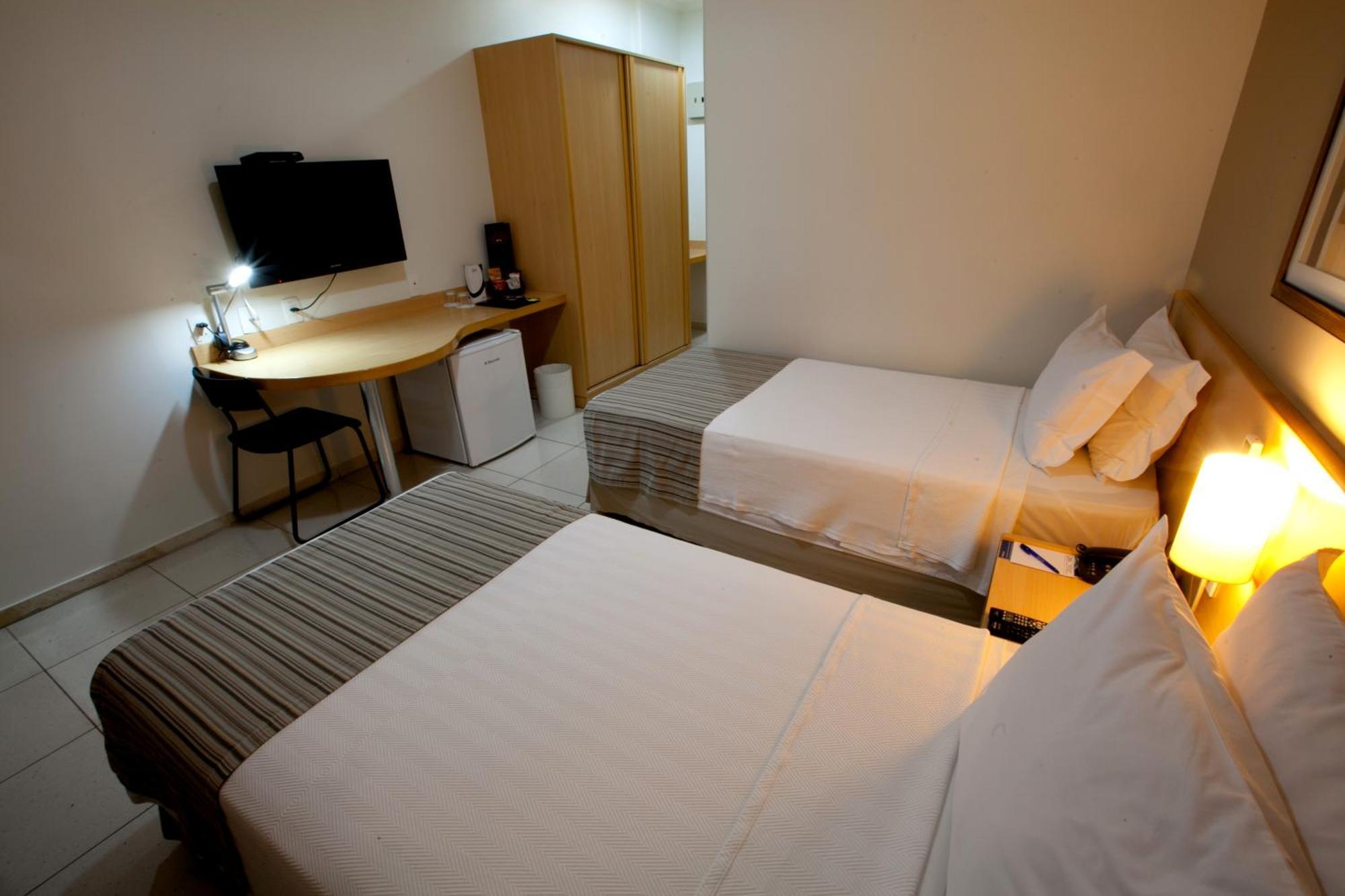 Oitis Hotel Гоянія Номер фото