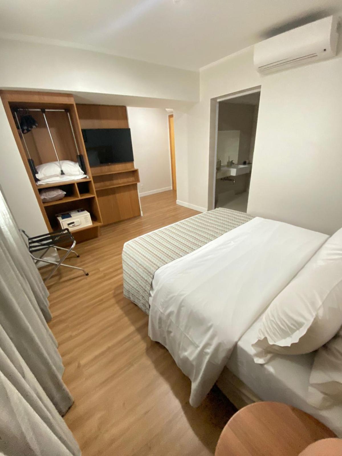 Oitis Hotel Гоянія Екстер'єр фото