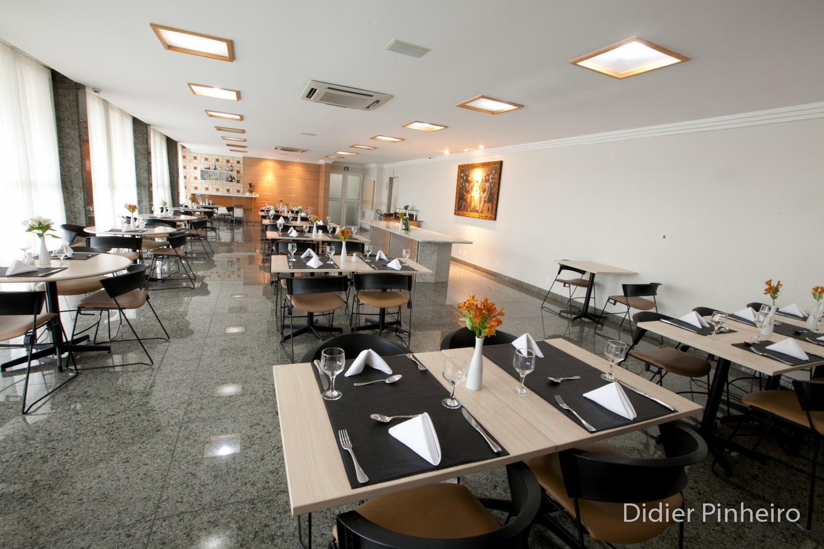 Oitis Hotel Гоянія Екстер'єр фото