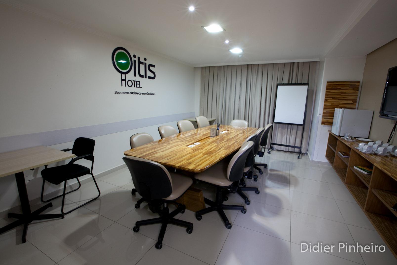 Oitis Hotel Гоянія Екстер'єр фото
