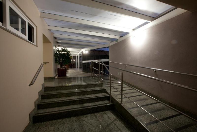 Oitis Hotel Гоянія Екстер'єр фото